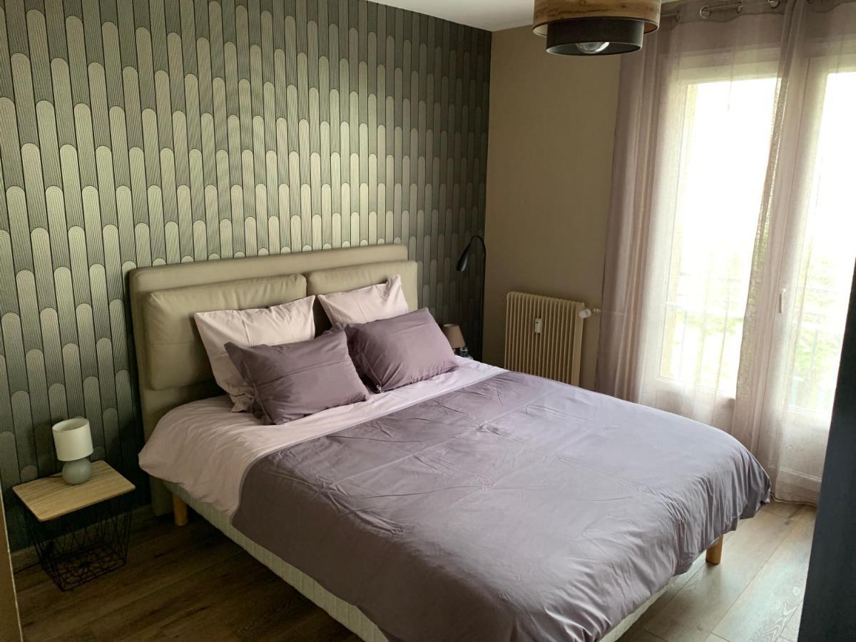 Appartement Au cœur de Lisieux 83 m2 et vue sur la Basilique Extérieur photo