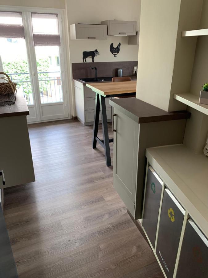 Appartement Au cœur de Lisieux 83 m2 et vue sur la Basilique Extérieur photo